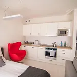 Bed & Breakfast Dominikanska 9 Poznan