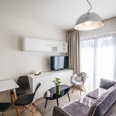 Bed & Breakfast Dominikanska 9 *